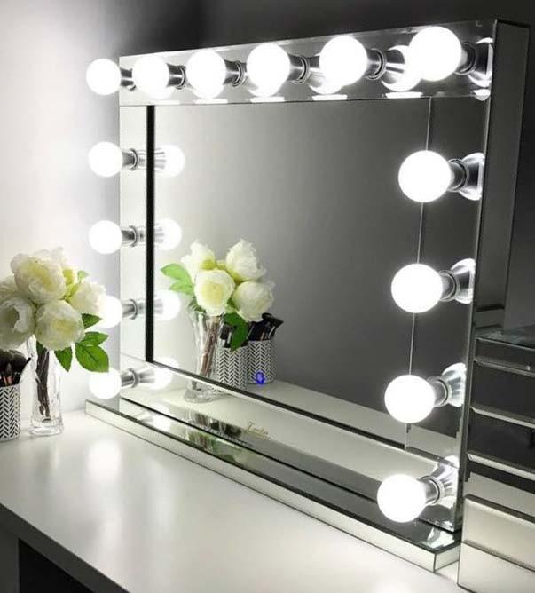 Belle of the Ball - Glamour Makeup Mirror